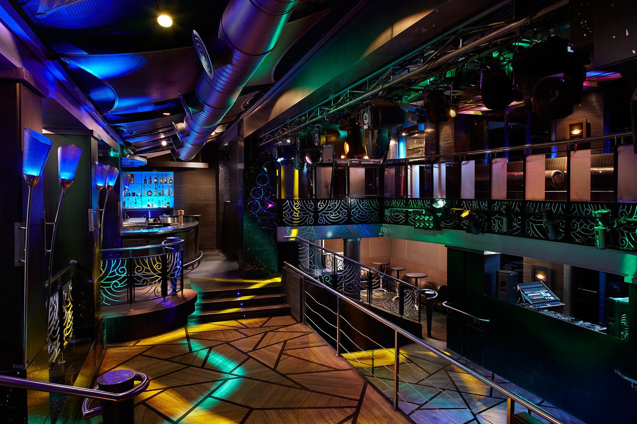 Crowne Plaza Chennai Adyar Park, An Ihg Hotel Экстерьер фото The interior of the nightclub