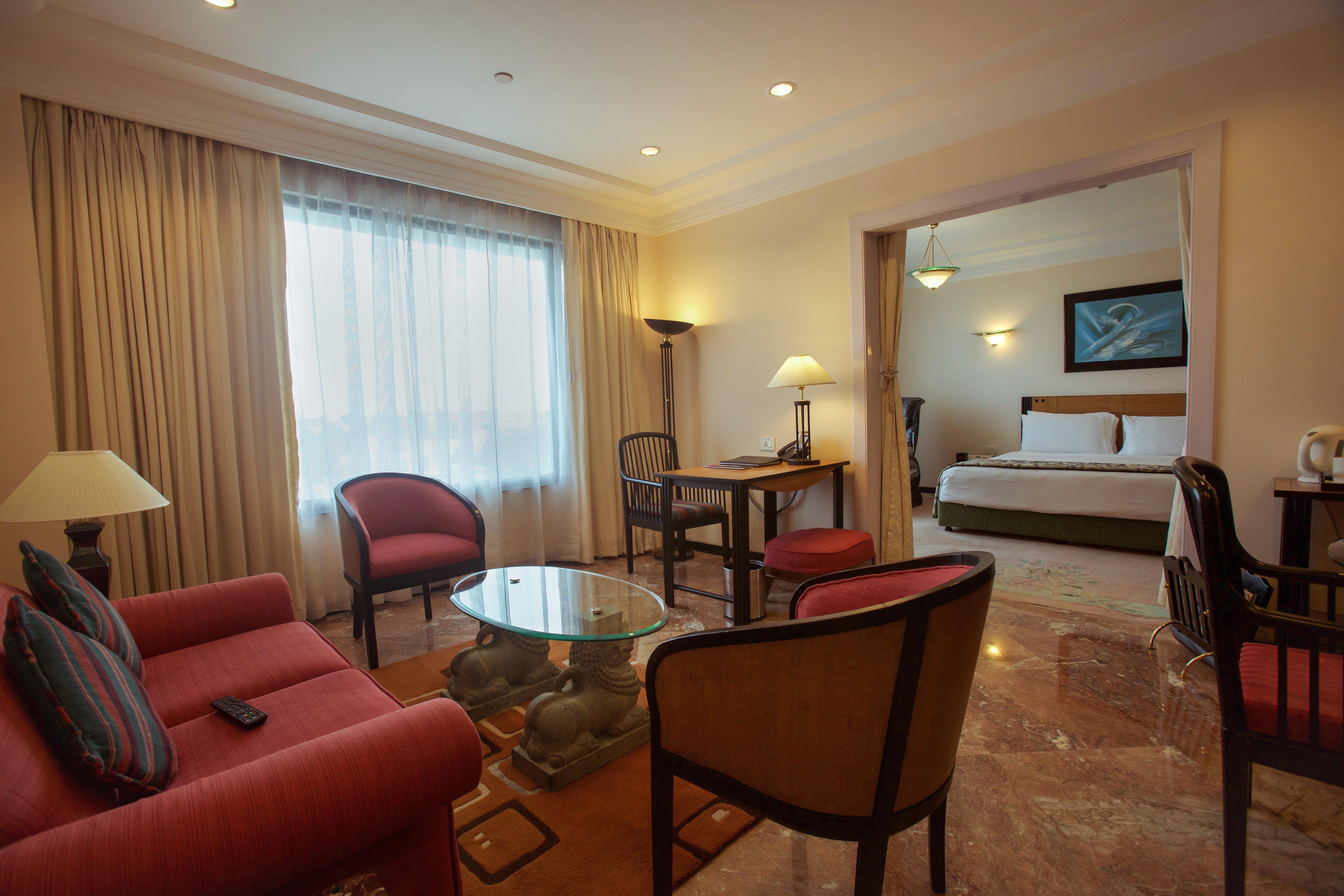 Crowne Plaza Chennai Adyar Park, An Ihg Hotel Экстерьер фото Suite at the Taj Bengal